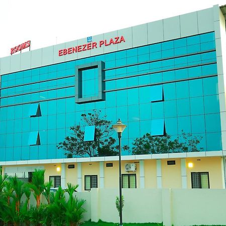 Ebenezer Plaza Hotel Nedumbassery Exterior foto